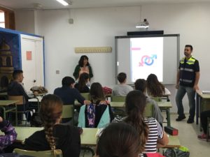 El Ayuntamiento de Isla Cristina imparte unos talleres al colectivo juvenil para prevenir la Violencia de Género