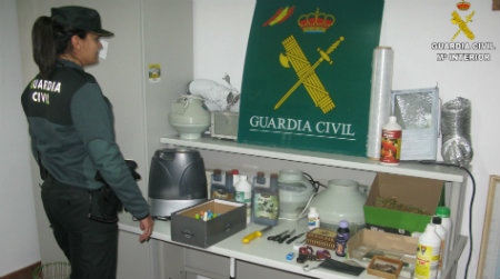 Arrestado por cultivar marihuana en una vivienda de alquiler en Isla Cristina