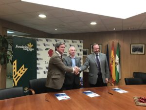 Firma de acuerdo entre CR Palos, Magtel y Fundación Caja Rural del Sur para el ahorro energético