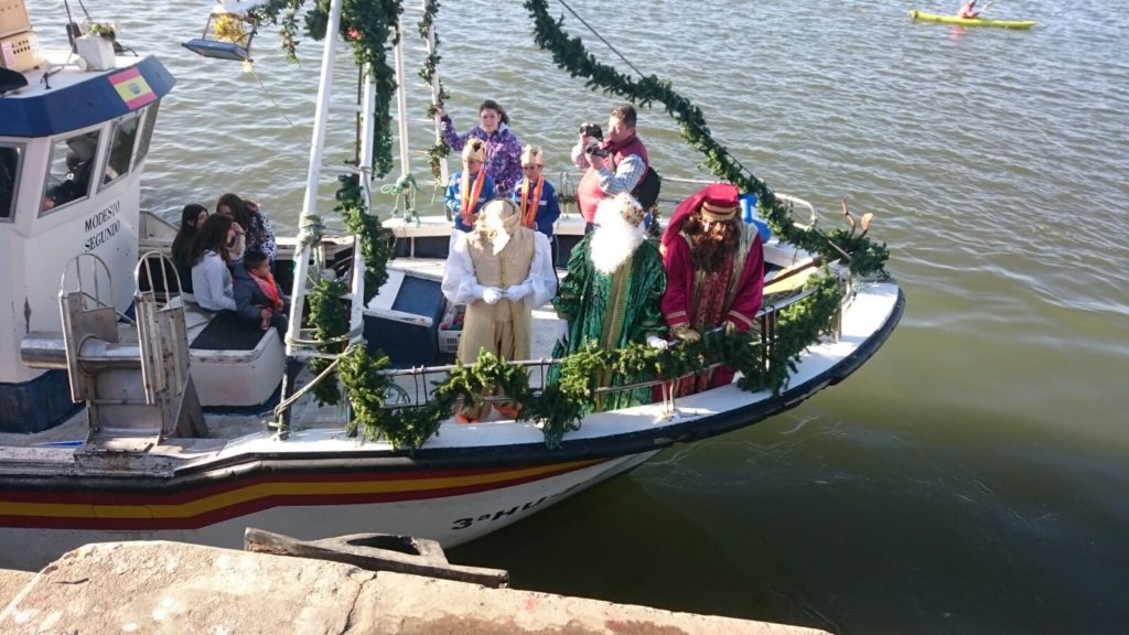 Bases para representar a los Reyes Magos en la cabalgata de Isla Cristina 2019.