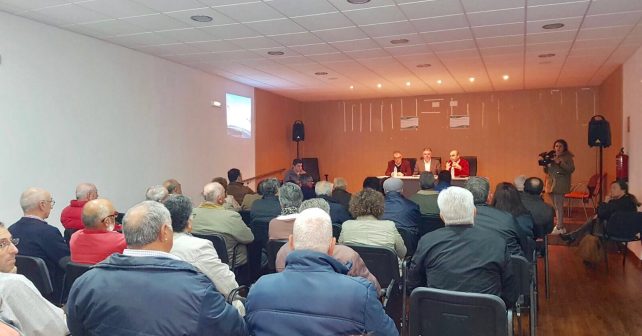 Los socialistas de la Costa celebran reuniones para informar de la situación real del Chare de Lepe