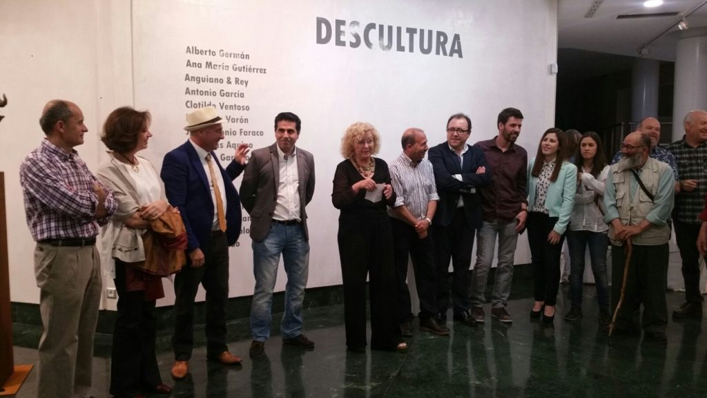 La exposición colectiva de escultores en Fundación Caja Rural del Sur se prorroga hasta el viernes