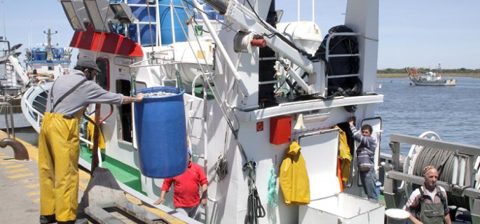 Los gobiernos español y luso se reúnen para abordar las cuotas pesqueras que beneficiarían a la flota de Isla Cristina