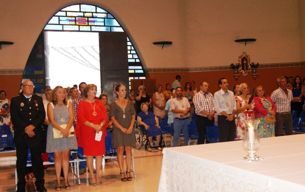 Celebrada en Isla Cristina una misa dedicada a los marineros en la Punta del Caimán