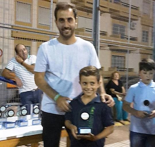 Kevin Irala Campeón Sub 10 del “II Open Nocturno de Ajedrez, Ciudad de Isla Cristina”