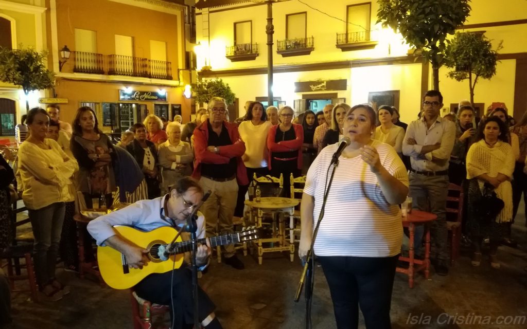 Mágica noche de Noemí de los Santos en la Salve Rociera de Isla Cristina