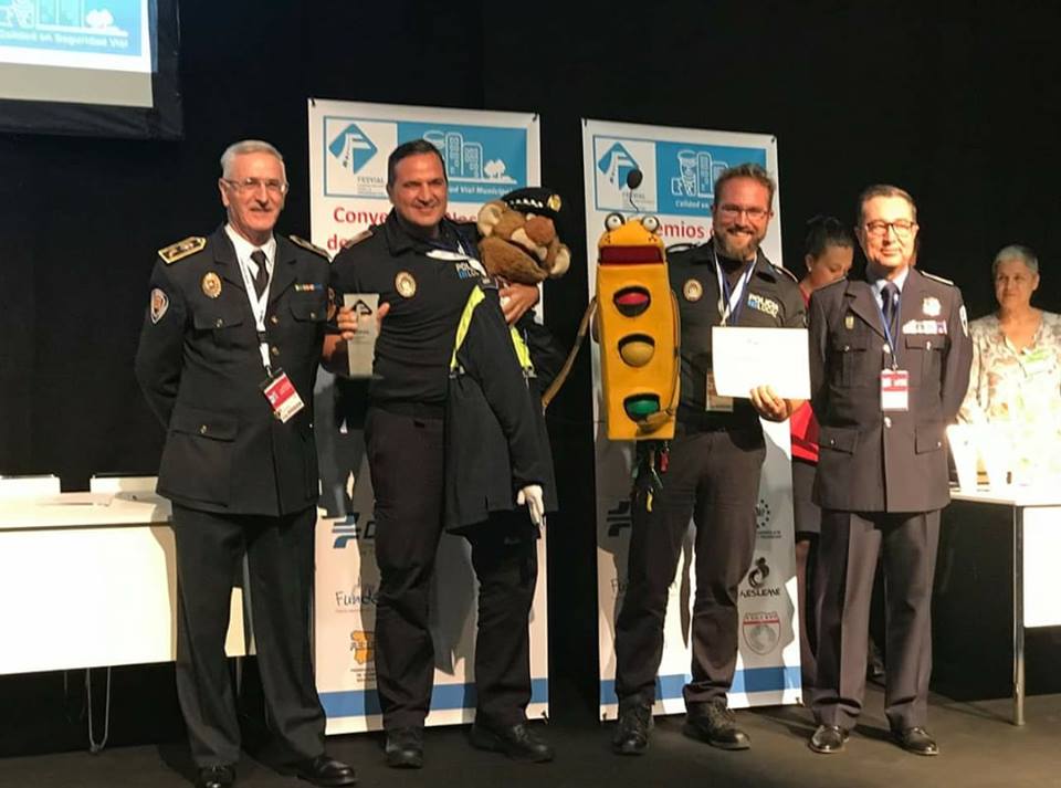 La Policía local de Isla Cristina, premiada por la Fundación para la seguridad vial