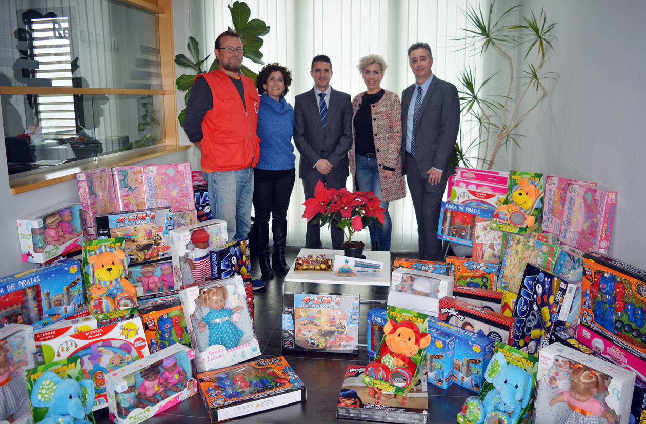 ‘Huelva es solidaria’ consigue batir récord en su recogida anual de juguetes por Navidad