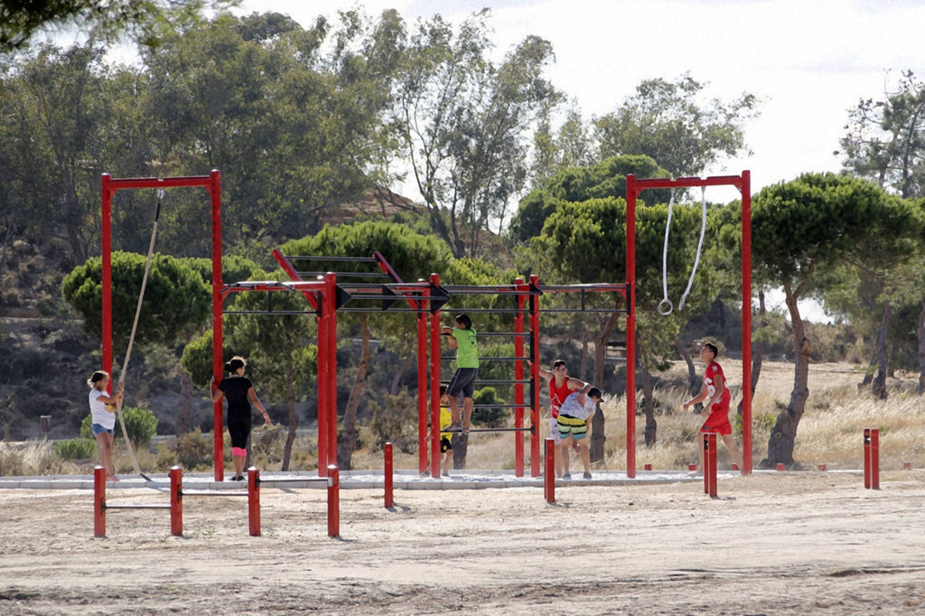 El Parque 'El Camaleón' de Islantilla acoge este fin de semana el Taller de Calistenia del programa de Sábados Deportivos