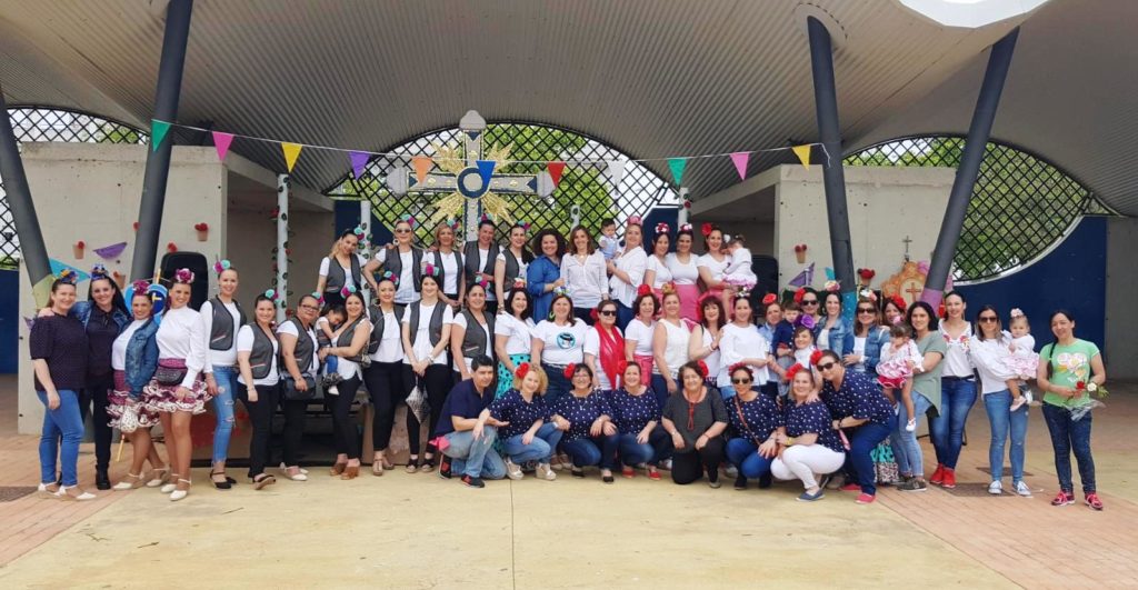 Las Escuelas Infantiles de Isla Cristina vuelven a desfilar por las Cruces de Mayo