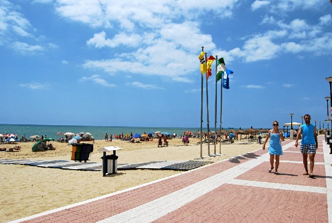 La Junta anuncia la licitación de los proyectos para los accesos a las playas de Isla Cristina