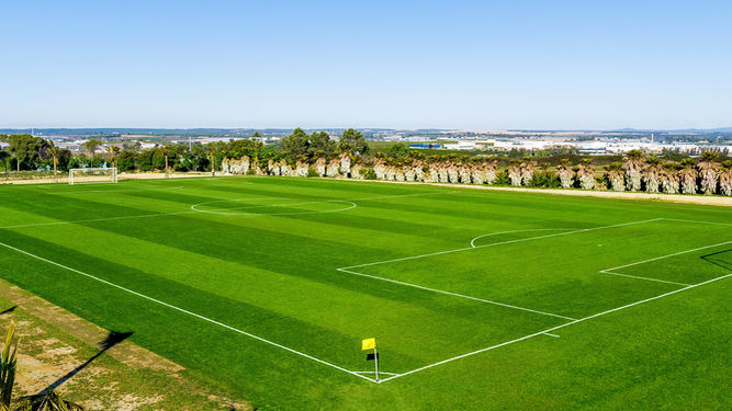 Islantilla inaugura su tercer campo de fútbol 11 de césped natural