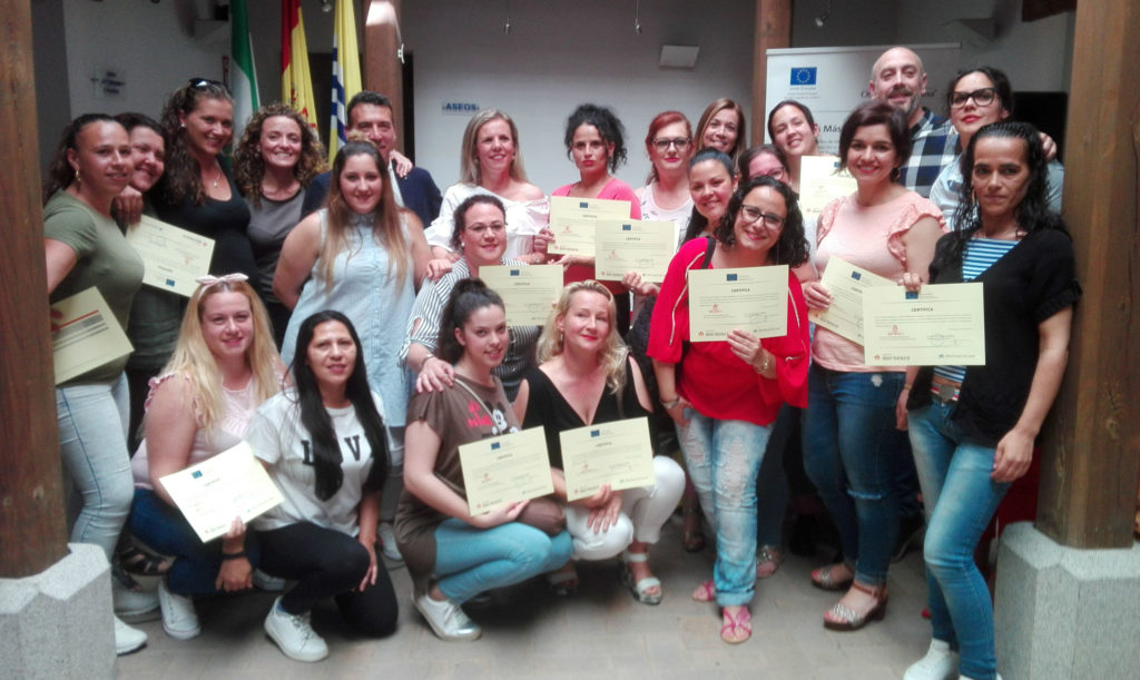 Veinticuatro mujeres isleñas acceden a un trabajo gracias a los Cursos de la Fundación Don Bosco
