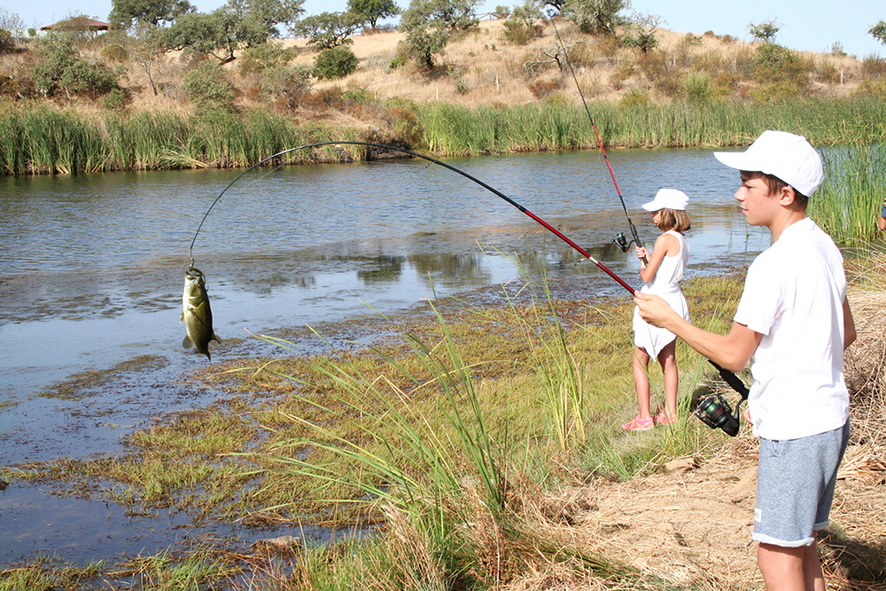 Comienzan las jornadas de iniciación a la pesca deportiva para jóvenes de la provincia