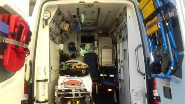 Cuatro jóvenes heridos en un accidente entre dos turismos en Isla Cristina
