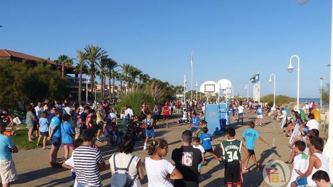 Éxito del 3x3 de baloncesto celebrado en Islantilla