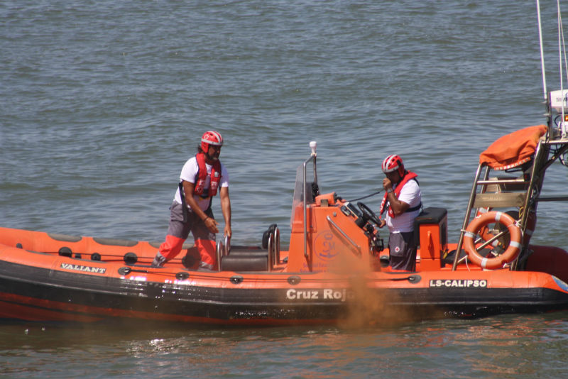 Rescatadas dos embarcaciones con problemas frente a la costa de Isla Cristina