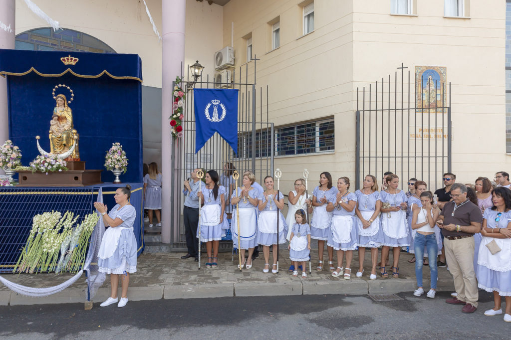 Concurrida Ofrenda Floral a la Virgen del Mar en Isla Cristina